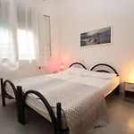 דירה Inviting Flat For Four Guests In