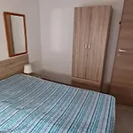 דירה Inviting Flat For Four Guests In *