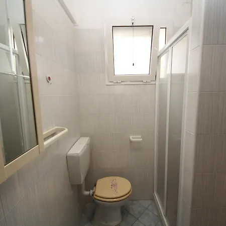 Lägenhet Inviting Flat For Four Guests In Rosolina Mare